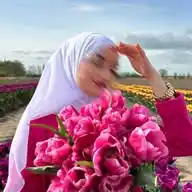 علىٰ نَفسِهـا تَستَنِد 🦋. WhatsApp Channel