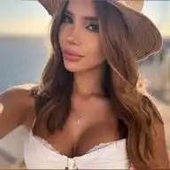 Carolina Gómez  WhatsApp Channel