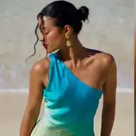 Karlla Alvarez/La Mana  WhatsApp Channel