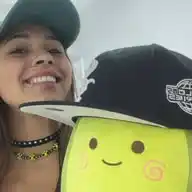 las lindas no dormimos | GiuliLourdes WhatsApp Channel