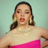 Marian López WhatsApp Channel