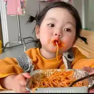 نكت مضحڪه😂 نكت فيديوهات صور مضحڪه Sh ملصقات مضحكه ‍‍Omar WhatsApp Channel