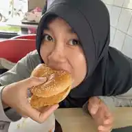 emba dhia WhatsApp Channel
