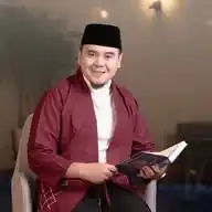 USTADZ HILMAN FAUZI WhatsApp Channel