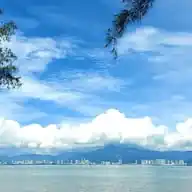 Aliran - Bahasa WhatsApp Channel