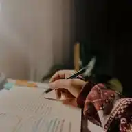 دست نوشته‌ام WhatsApp Channel