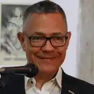 Ernesto Villegas Poljak WhatsApp Channel