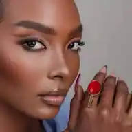 Model Israa WhatsApp Channel