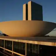 POLÍTICA EM FOCO. WhatsApp Channel