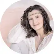 Clara Werden WhatsApp Channel
