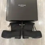 Clothing Online 👕👔👗🧥👚👙🧢🥾👢✅ WhatsApp Channel