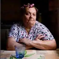Vieja Quejosa Y Peroncha ✌️ WhatsApp Channel