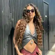 Ana Guerra y sus pequeรฑas mentirosas ๐คซ WhatsApp Channel