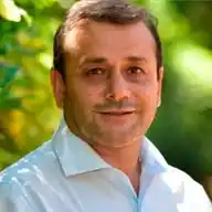 Oscar Herrera Ahuad  WhatsApp Channel