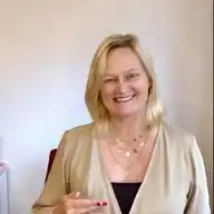 Silvia 💫 Spiritual Lifestyle WhatsApp Channel