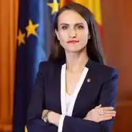 🗣️ Vești și idei cu Oana Țoiu WhatsApp Channel