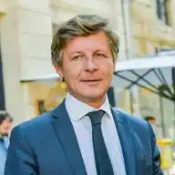 Nicolas Florian WhatsApp Channel