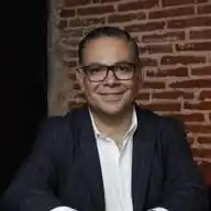 Noticias con Luis Gabriel Velázquez WhatsApp Channel