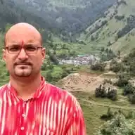 Author Sudesh Tomar WhatsApp Channel