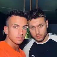 Carlos y Héctor WhatsApp Channel
