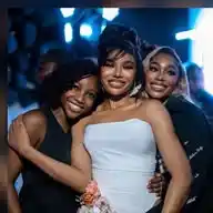 CRAZY CHICKS🎀🍾 WhatsApp Channel