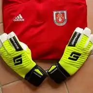 TSV Tauberbischofsheim 🔴⚪️.  / News Rund um alle Mannschaften / Training  / GOALKEEPING 🧤⚽️ WhatsApp Channel