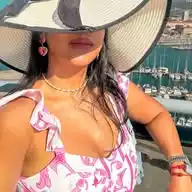 Scarlett Rose Secret Club ✨❤️ WhatsApp Channel