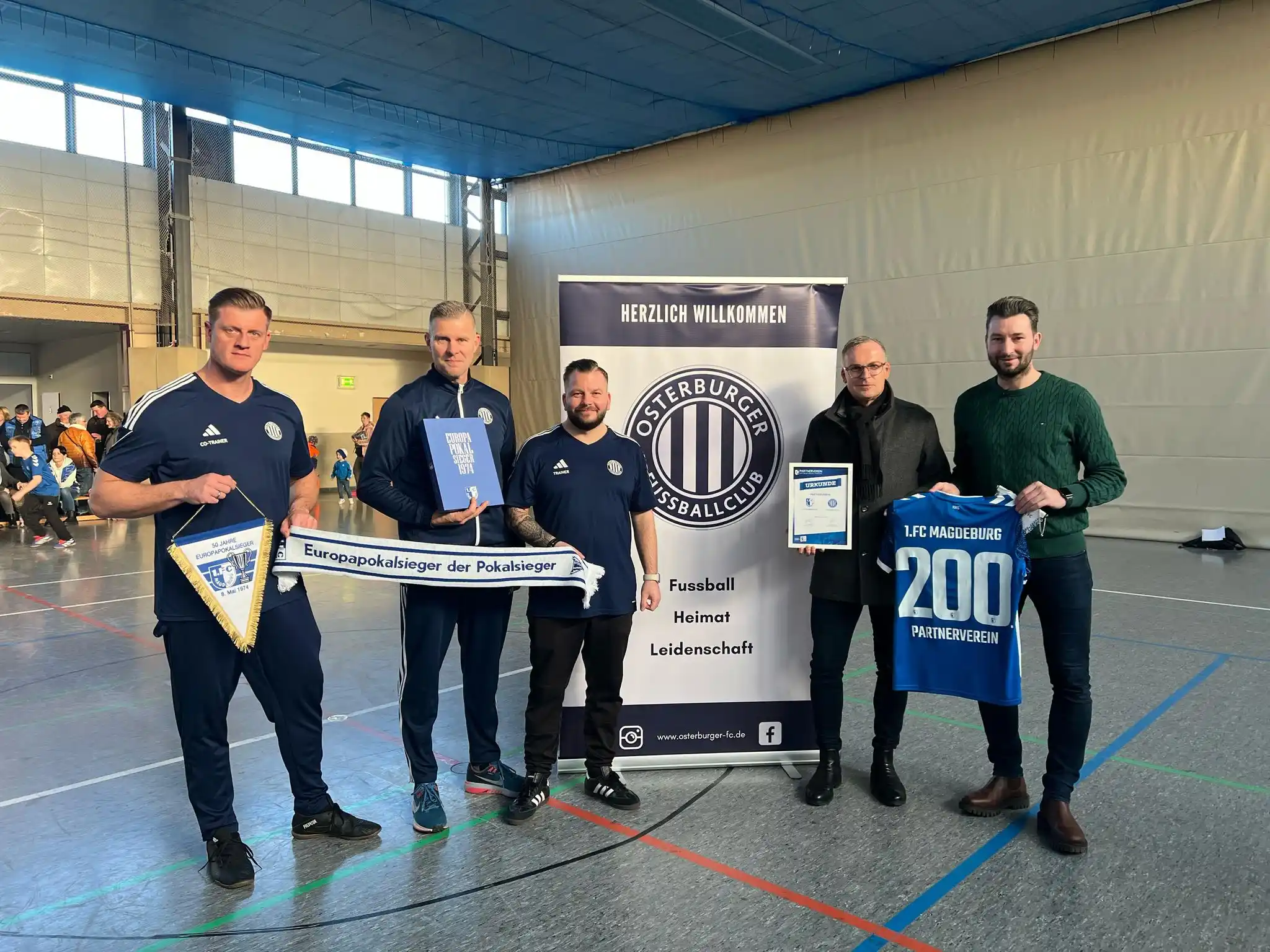 Image from 1. FC Magdeburg: 🔵⚪️ Vor kurzem ist der Osterburger FC als 200. Partnerverein des 1. F...