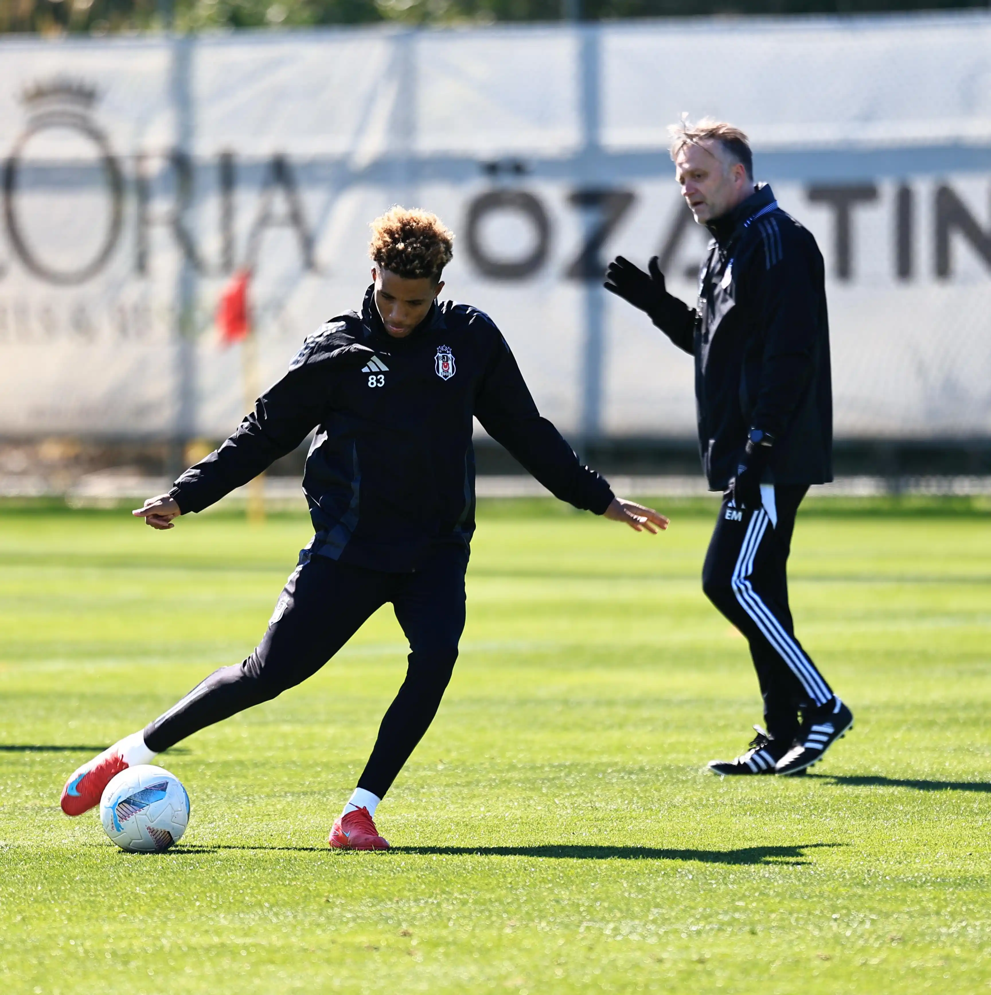 Image from Beşiktaş JK: Onvo Antalyaspor maçı için hazırlıklarımız devam ediyor. 🦅 <a class=...