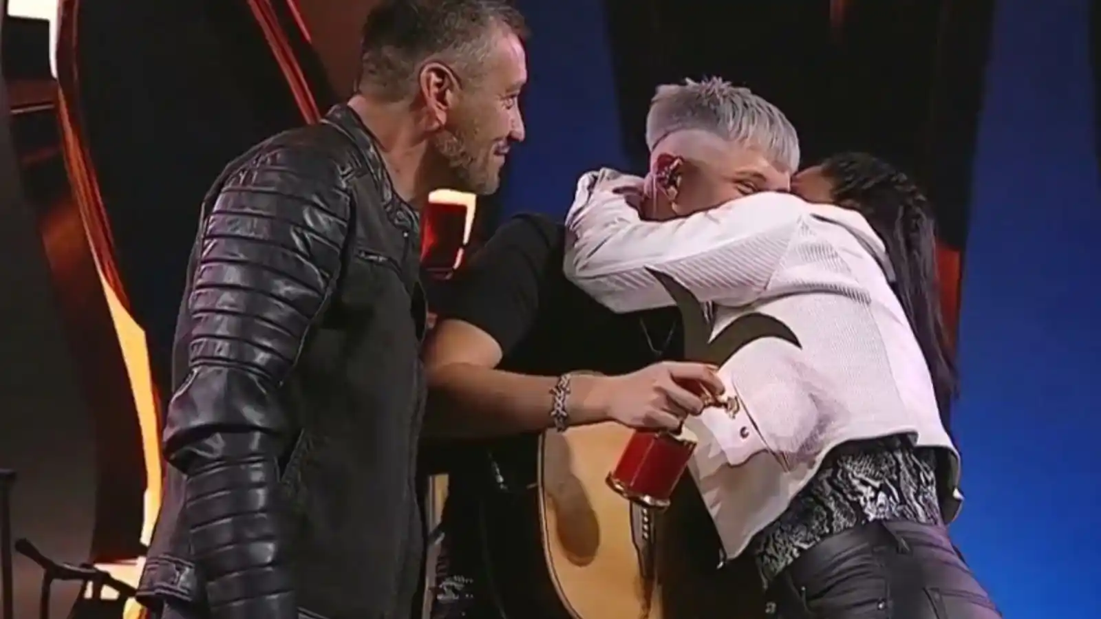Image from Copano: 😭 *VIDEO | El momento que emocionó a <a class="text-blue-500 hover:un...
