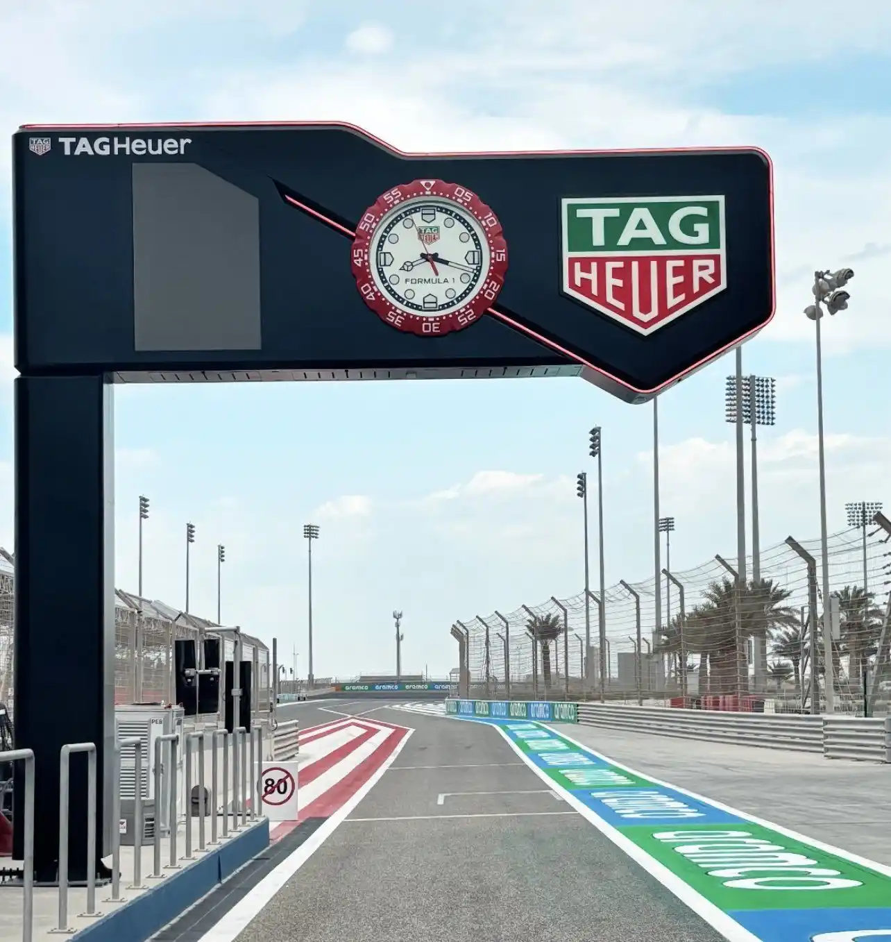 Image from FormulaArg: F1 2025 | Chau Rolex, bienvenido de vuelta Tag Heuer Así es la nueva ...