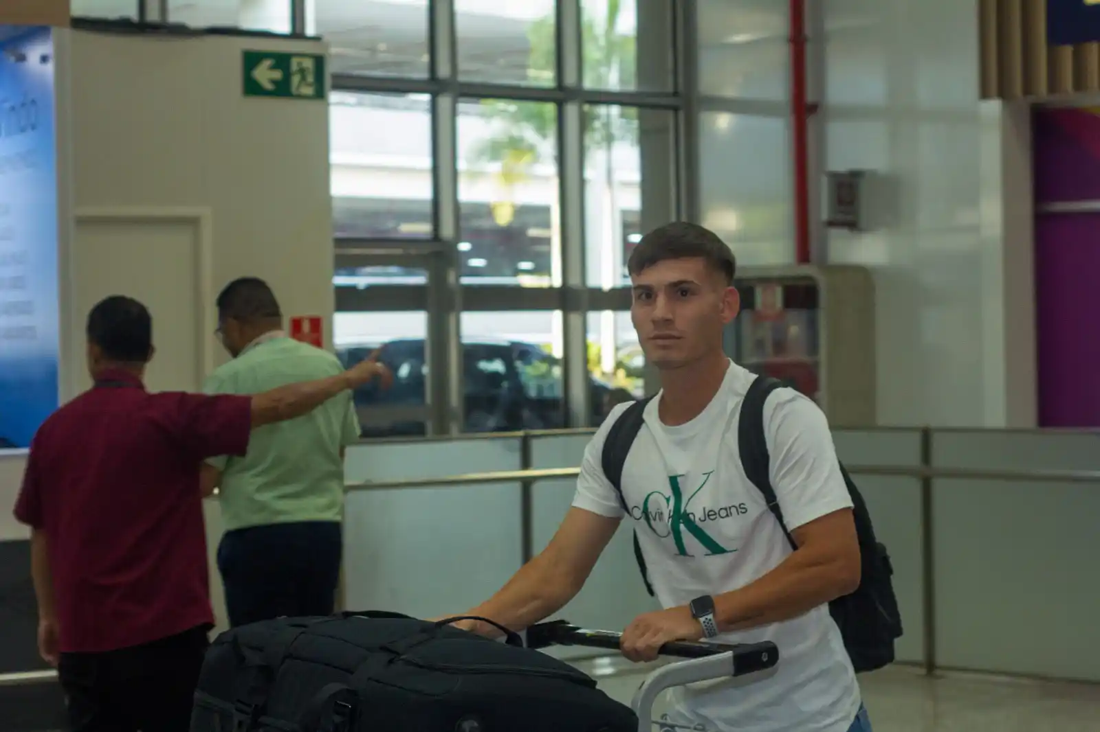 Image from ge.globo | Fluminense: REFORÇO NA ÁREA 🇭🇺 Lavega desembarca no Rio para se apresentar ao F...
