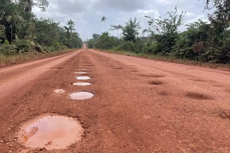 Image from Guyane La 1ère: REPORTAGE 1/5. Pour rejoindre Macapa par la route, la Guyane et Oiapoq...