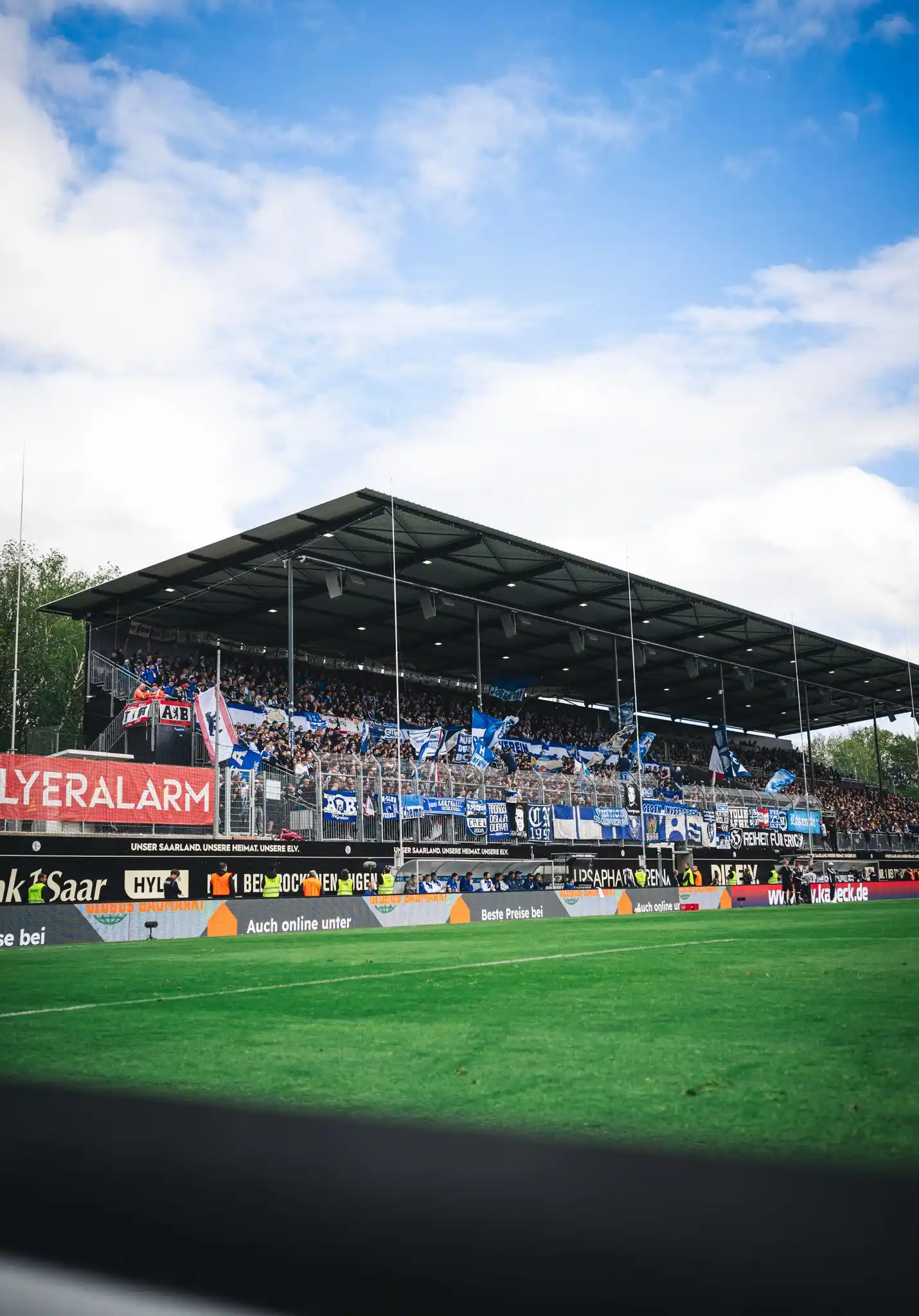 Image from Hertha BSC 💙🤍: ⚠️ Achtung: An der Arena an der Kaiserlinde stehen nur sehr begrenzte ...