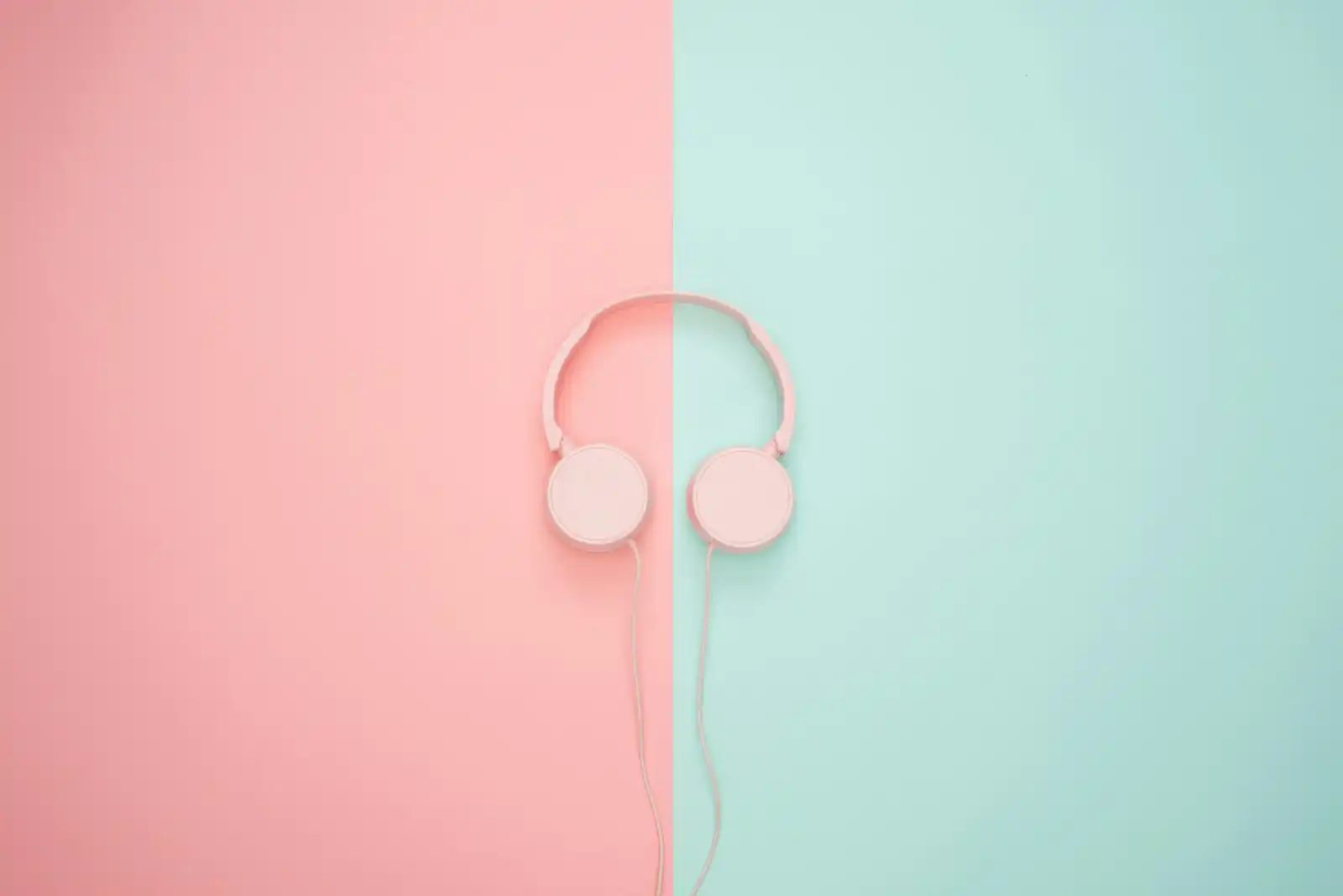 Image from Klimatski portal: 🎧 *Šta ima je naš novi tjedni audio newsletter.*  Slušajte ga svakog ...