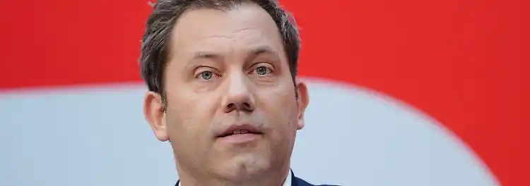 Image from ntv: Frontale Attacke von den Jusos *In der SPD brodelt's und Klingbeil ver...