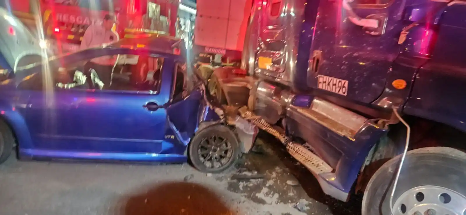 Image from REVOLVIENDO EL GALLINERO IQUIQUE: Colisión de alta energía se produce hace pocos instantes en la Ruta A1...
