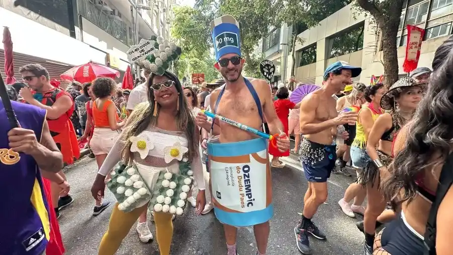 UOL | Blocos de Carnaval no Rio post