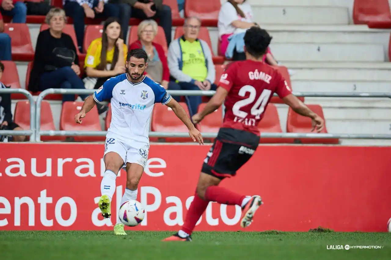 Image from CD Tenerife: 🎟️ Entradas de afición visitante para el <a class="text-blue-500 hove...