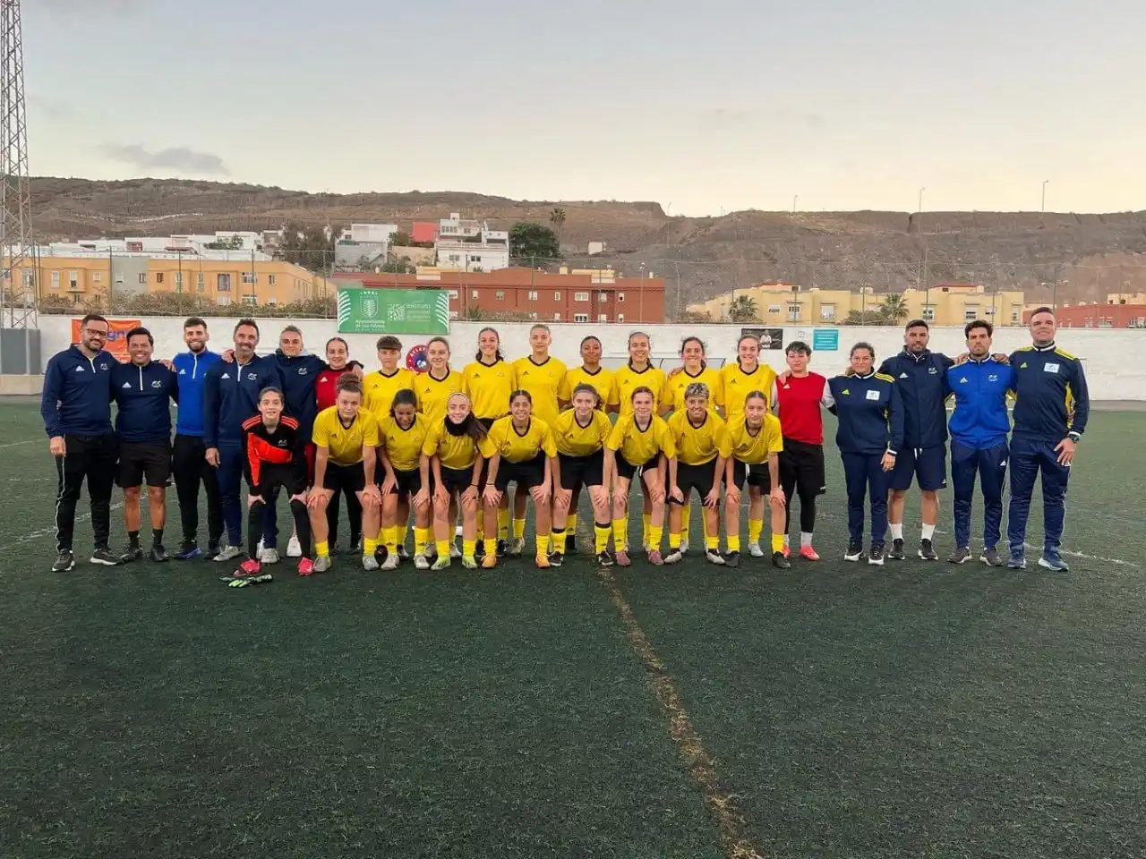 Image from CD Tenerife: ⚪️🔵 La <a class="text-blue-500 hover:underline cursor-pointer" href="...