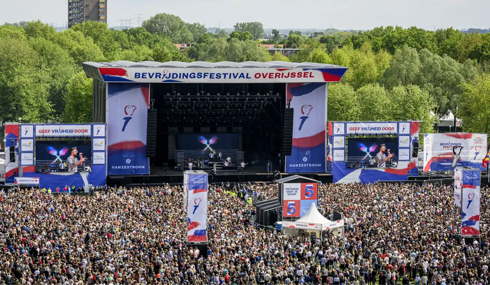 Image from De Stentor: *Bevrijdingsfestival* 🎉 De eerste artiesten die op 5 mei optreden ti...