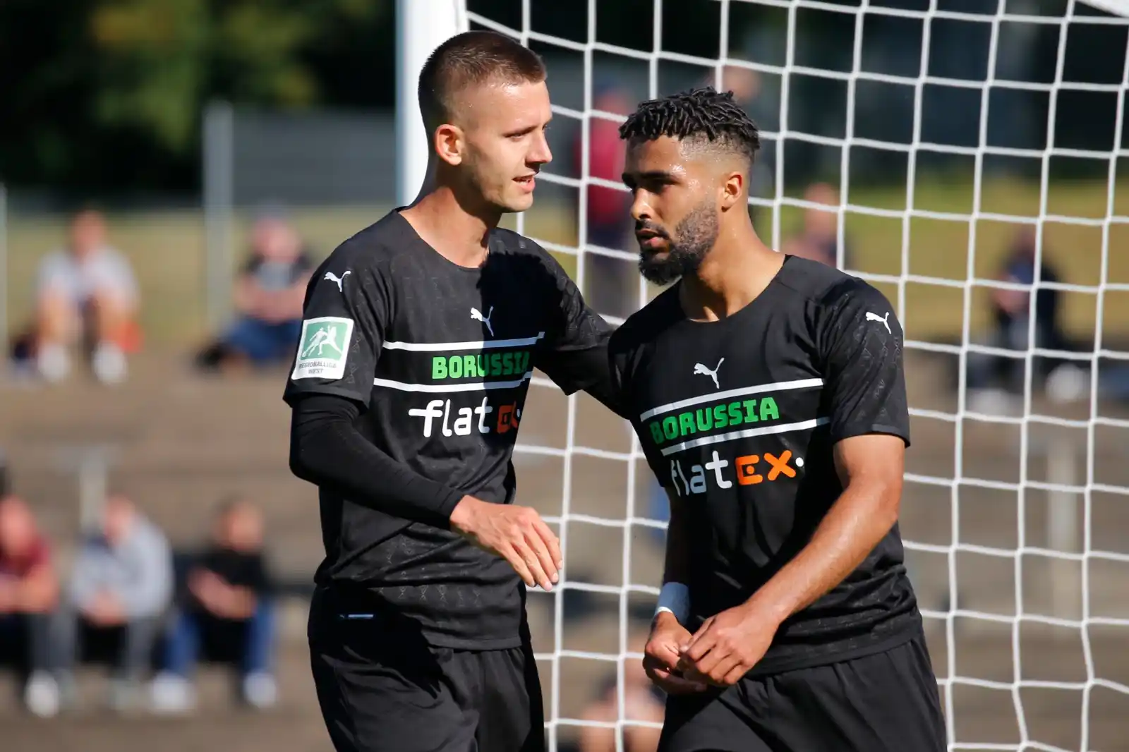 Image from Fohlenfutter - Borussia Mönchengladbach @ RP: Im Sommer 2018 wurden Andreas Poulsen, Keanan Bennetts und Torben Müse...