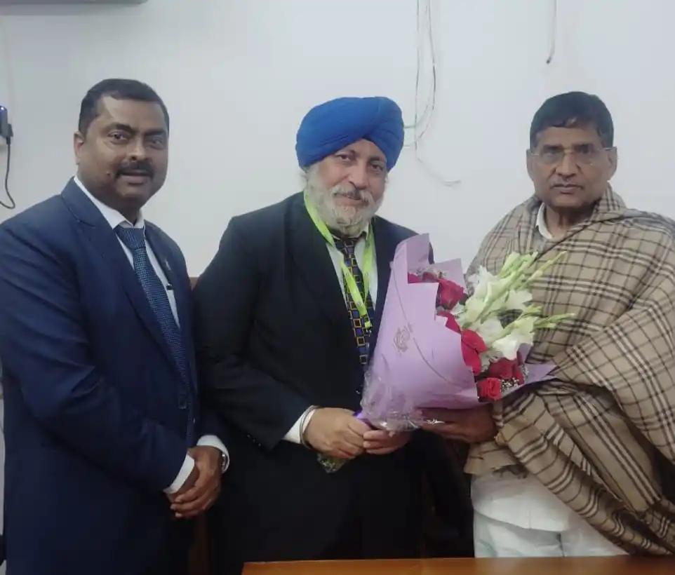 Image from ICAI-The Institute Of Chartered Accountants Of India: CA. Charanjot Singh Nanda, President-ICAI with CCM met Shri Lalji Verm...