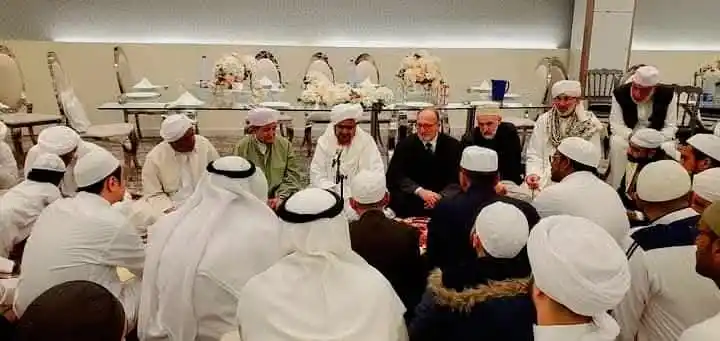 Image from Kalam Habib Umar Bin Hafidz: *السلام عليكم ورحمة الله وبركاته* *اَللَّهُمَّ صَلِّ عَلَى سَيّدِنَا ...