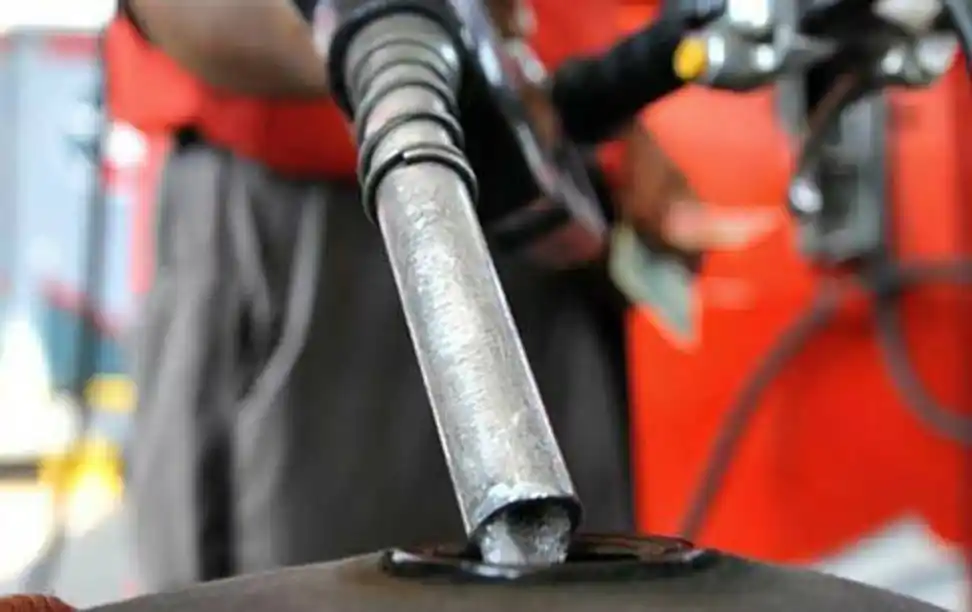 Image from Mettis Link News: *Govt slashes fuel prices by up to Rs5.31 per litre* Amidst the recen...
