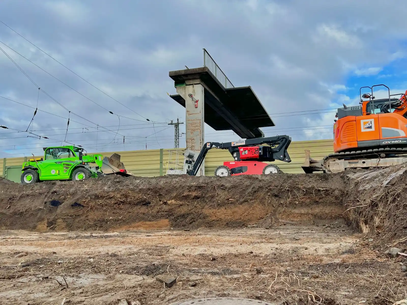 Image from Mindener Tageblatt: 🛠️ Der Überrest der *Fußgängerbrücke in Vennebeck* wird am Wochenende...