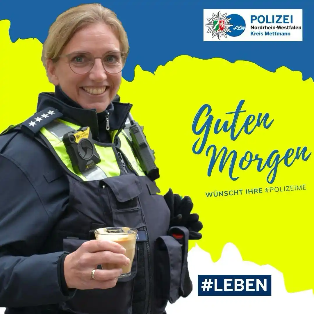 Image from Polizei NRW Mettmann: Guten Morgen! 🙂 Anlässlich des heutigen Geburtstagskindes, dem deuts...