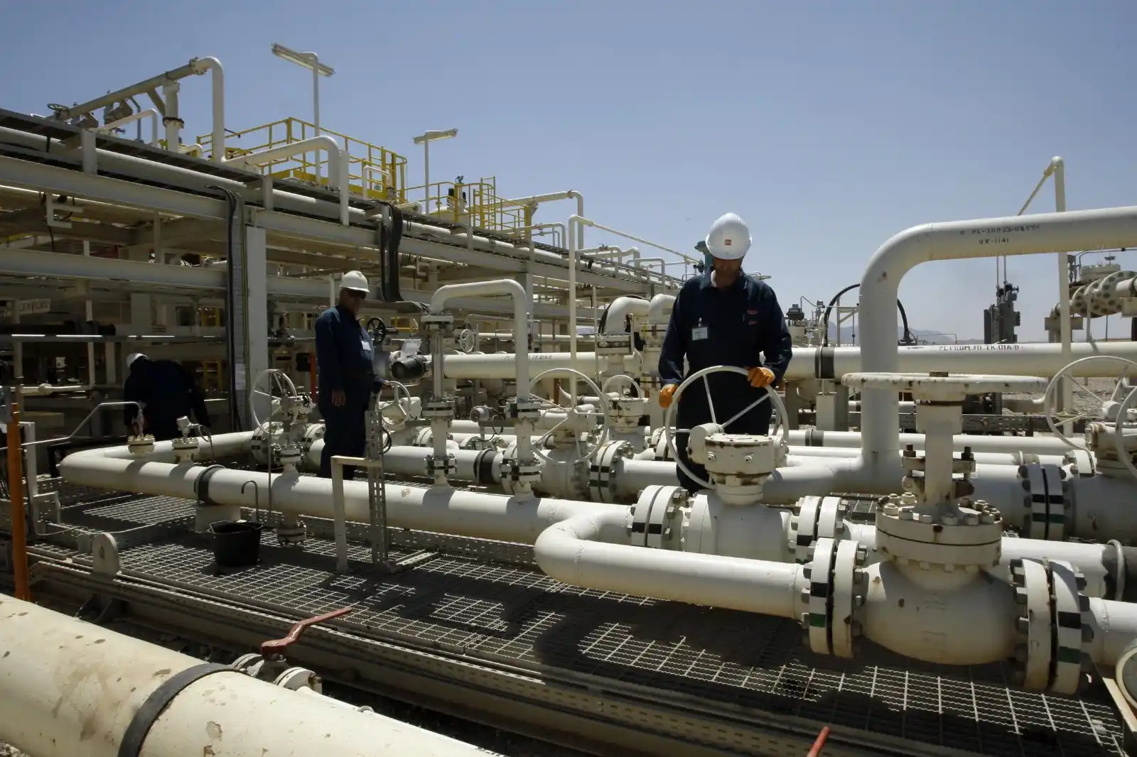Image from Rudaw English: Iraq’s federal oil ministry on Saturday invited foreign oil companies ...