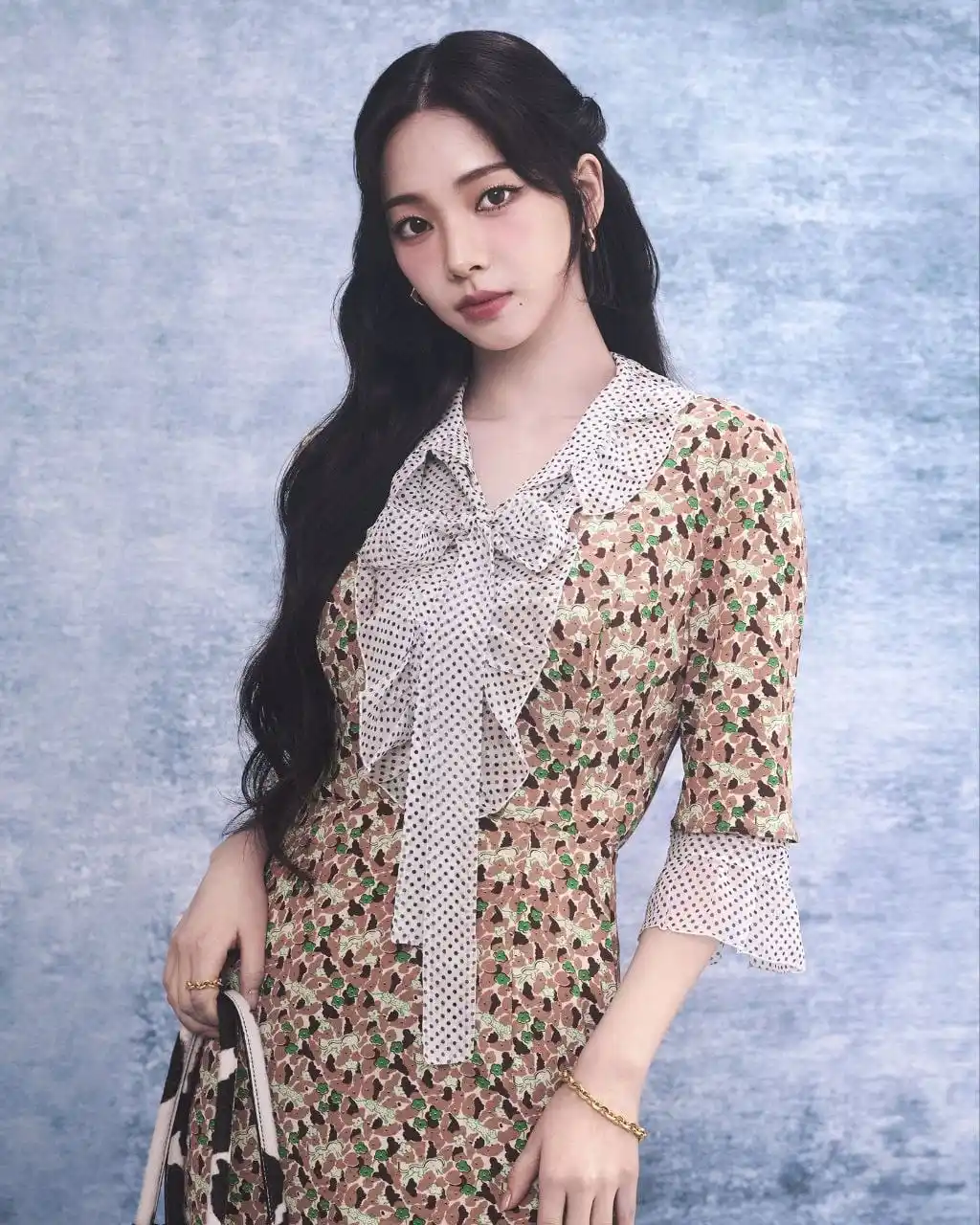 Image from ˗ˏˋ aespa daily update ˎˊ˗: PRADA Twitter Update Prada Ambassador KARINA attend the Prada FW25 W...