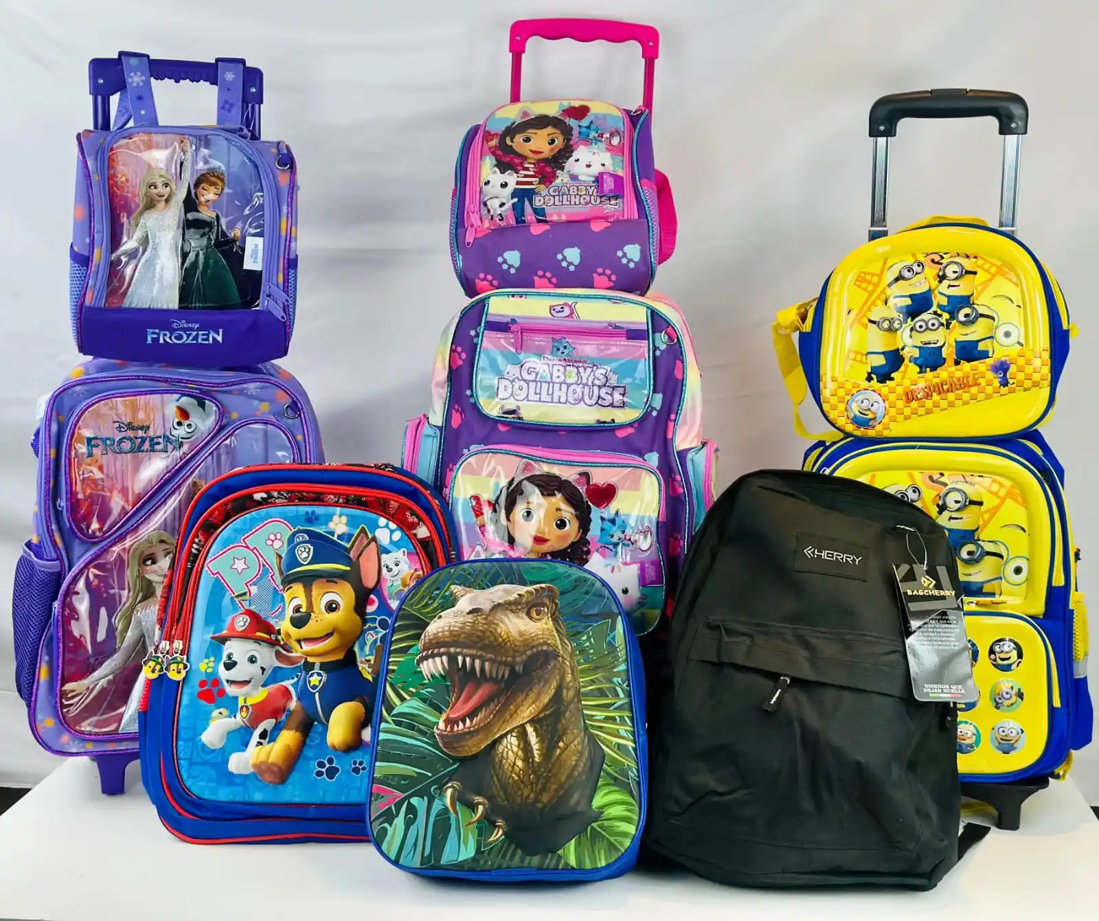 Image from Attain (Importadora Mayorista): *LA VUELTA AL COLE LLEGO CON LOS MEJORES DESCUENTOS* 🎒   👇🏻 _Gran v...